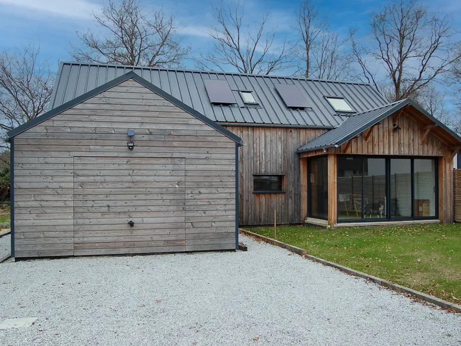 Maison ossature bois bioclimatique en Morbihan